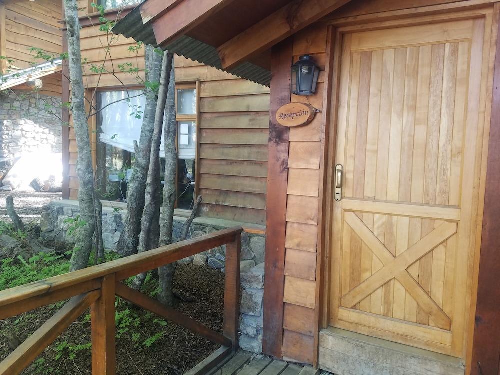 Patagonia Villa Lodge Ушуая Екстериор снимка